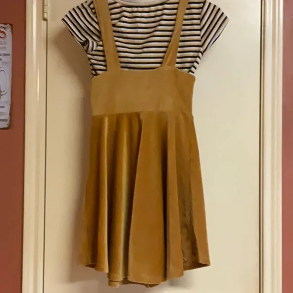 Beautees Yellow and Black Striped Tee - Picture 3 of 4